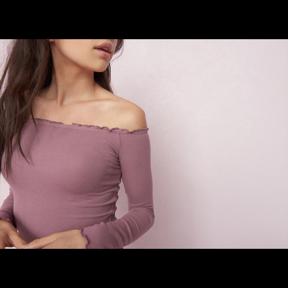 Garage Mauve Off-the-shoulder Top